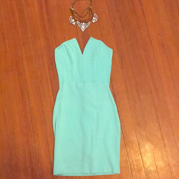 Lulus Dresses & Skirts - Teal strapless dress